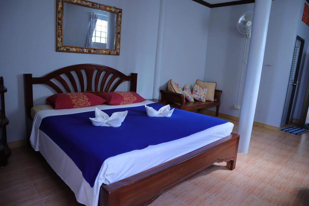 Ban Sulada Guest House Laem Ngop Ngoại thất bức ảnh