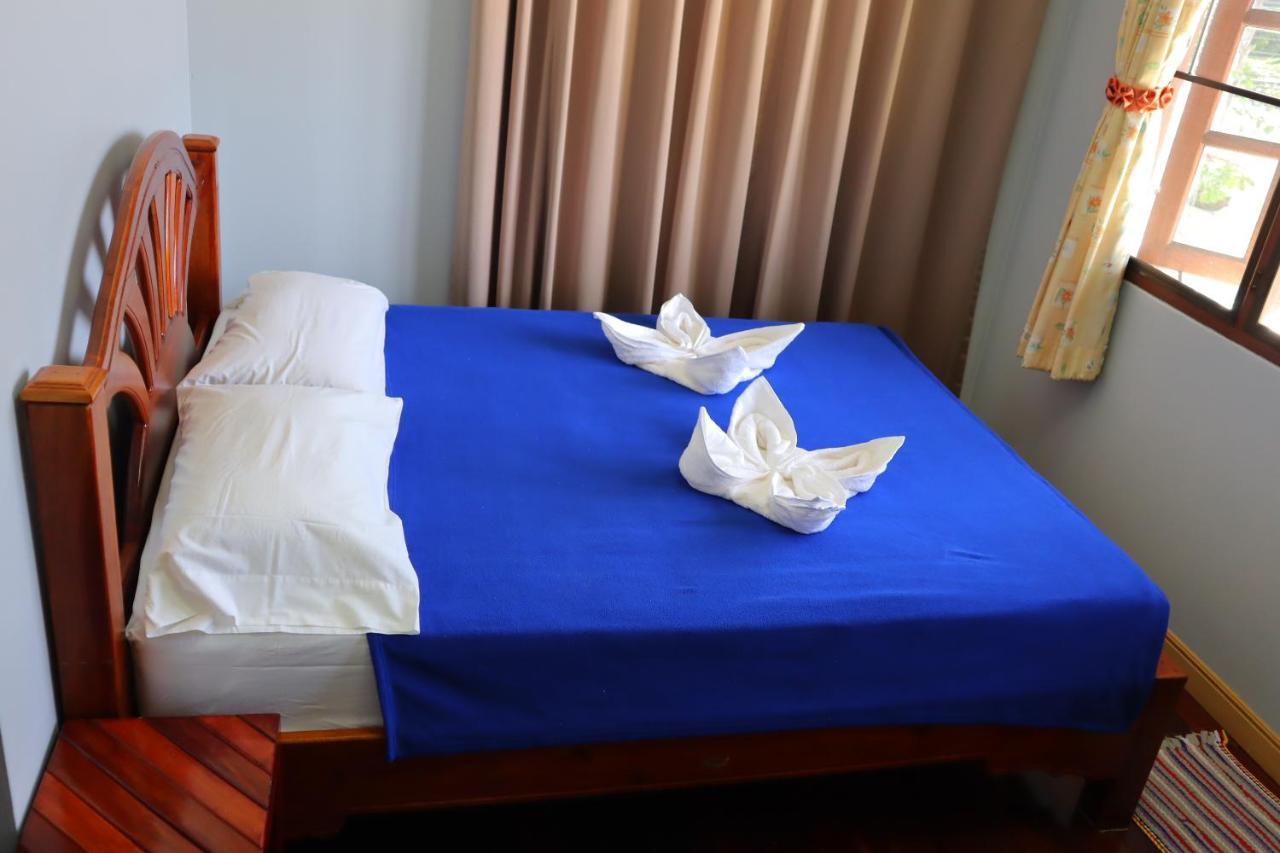 Ban Sulada Guest House Laem Ngop Ngoại thất bức ảnh