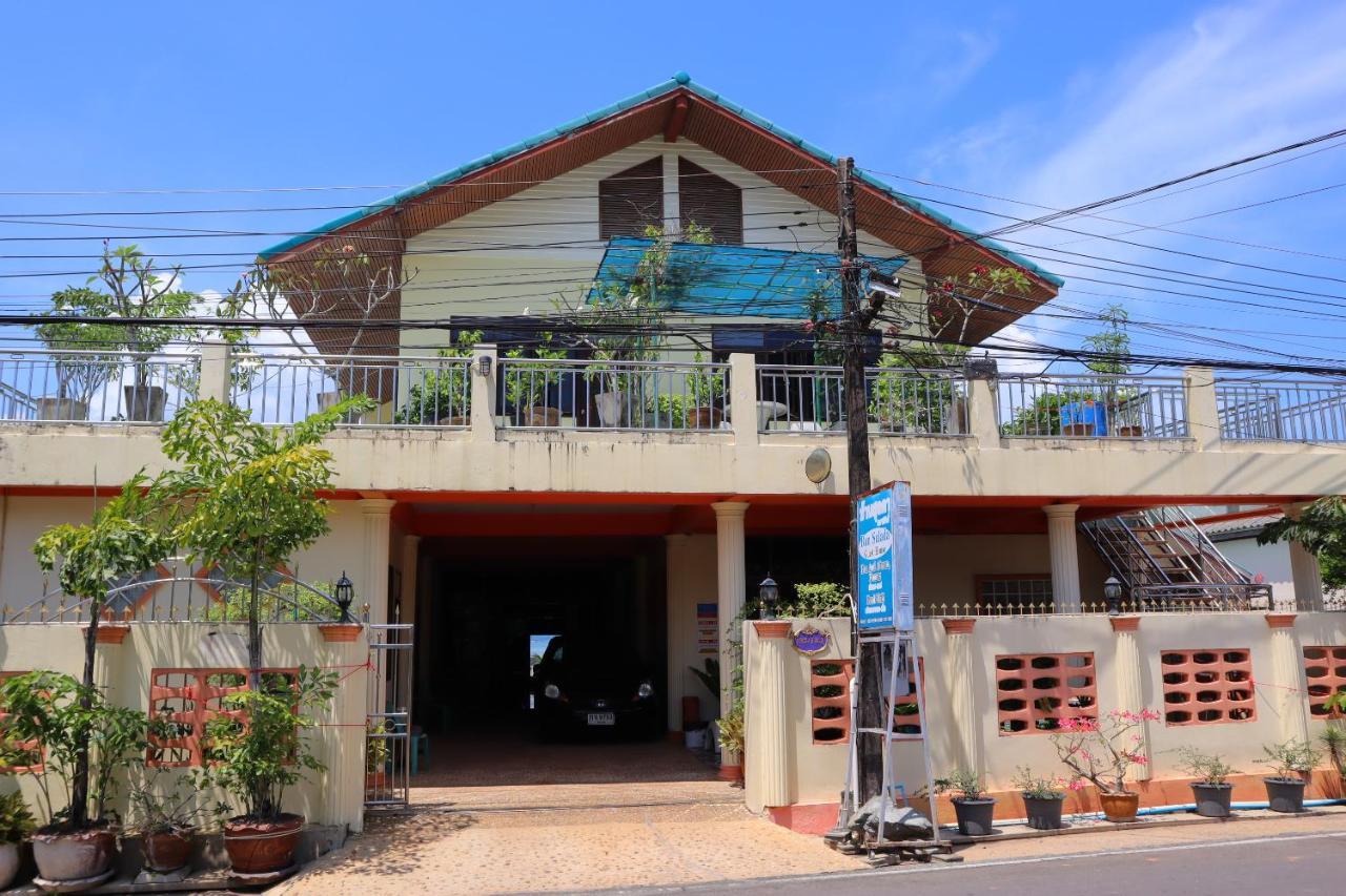 Ban Sulada Guest House Laem Ngop Ngoại thất bức ảnh