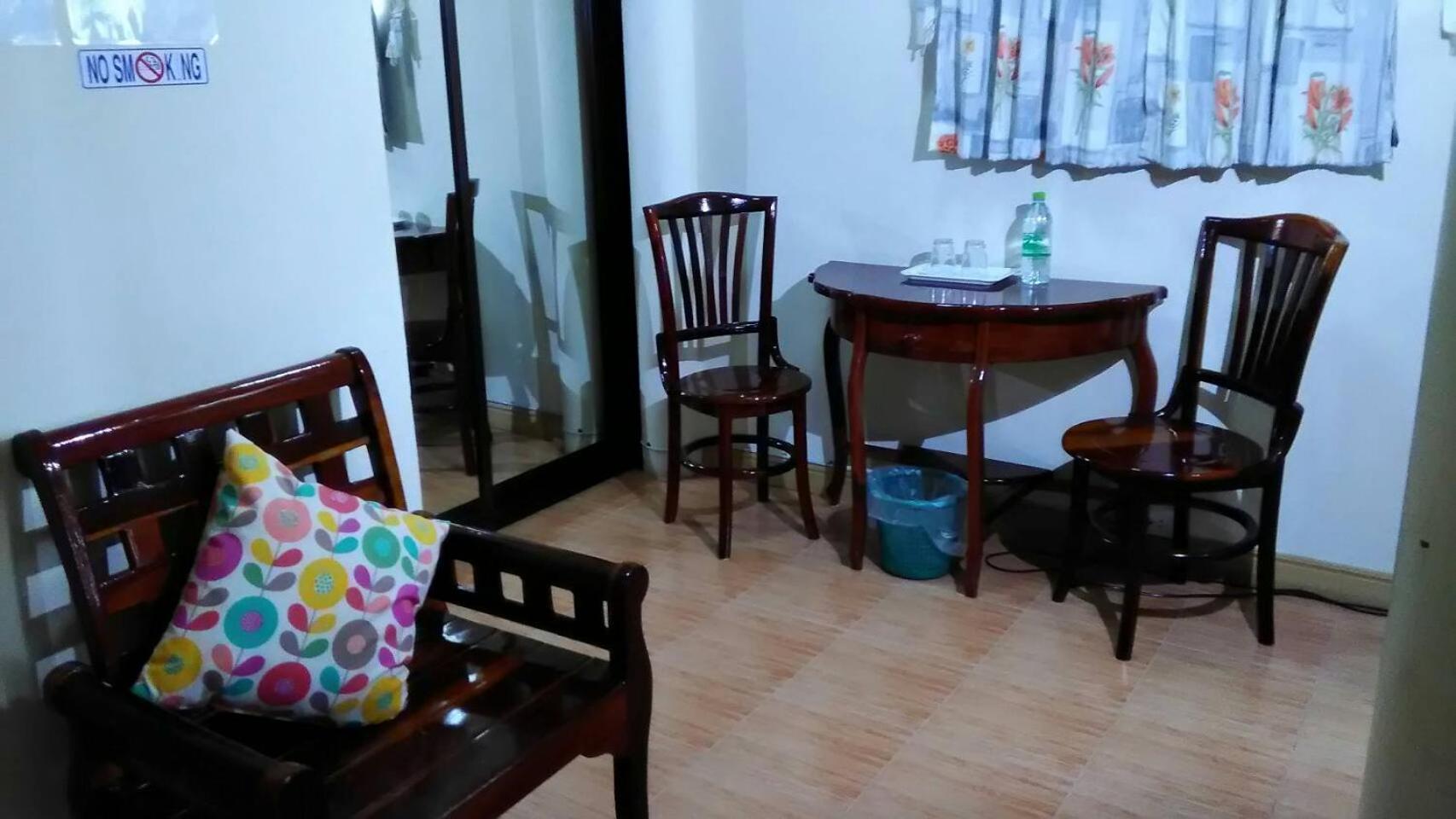 Ban Sulada Guest House Laem Ngop Ngoại thất bức ảnh