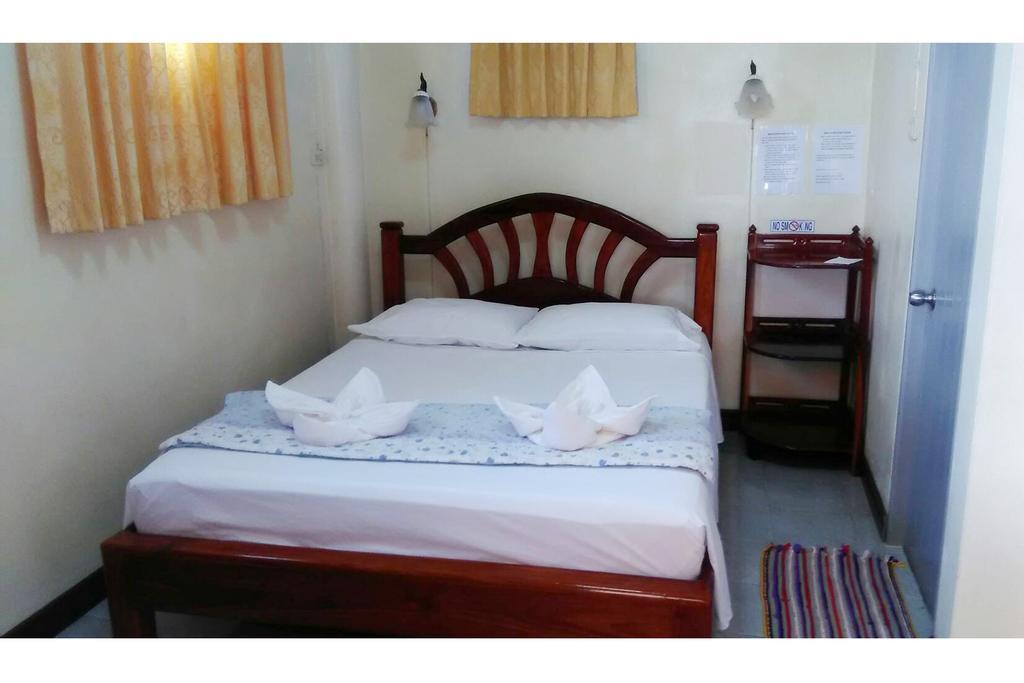 Ban Sulada Guest House Laem Ngop Ngoại thất bức ảnh